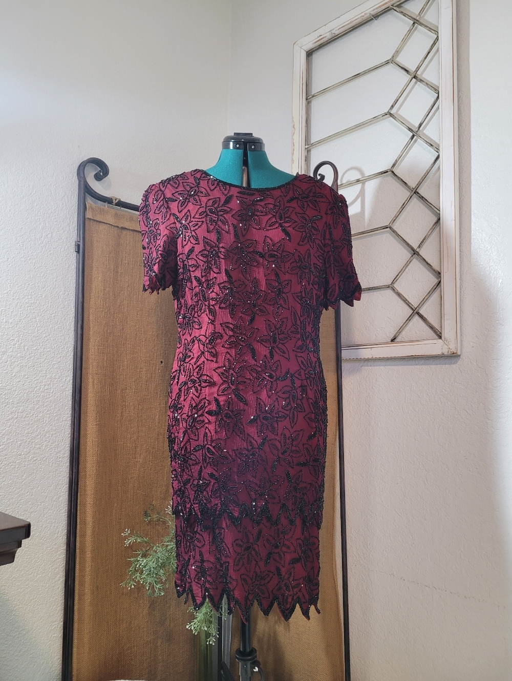Sténay Burgandy Red Silk Embellished Florar Dress with Short Sleeves Size XL